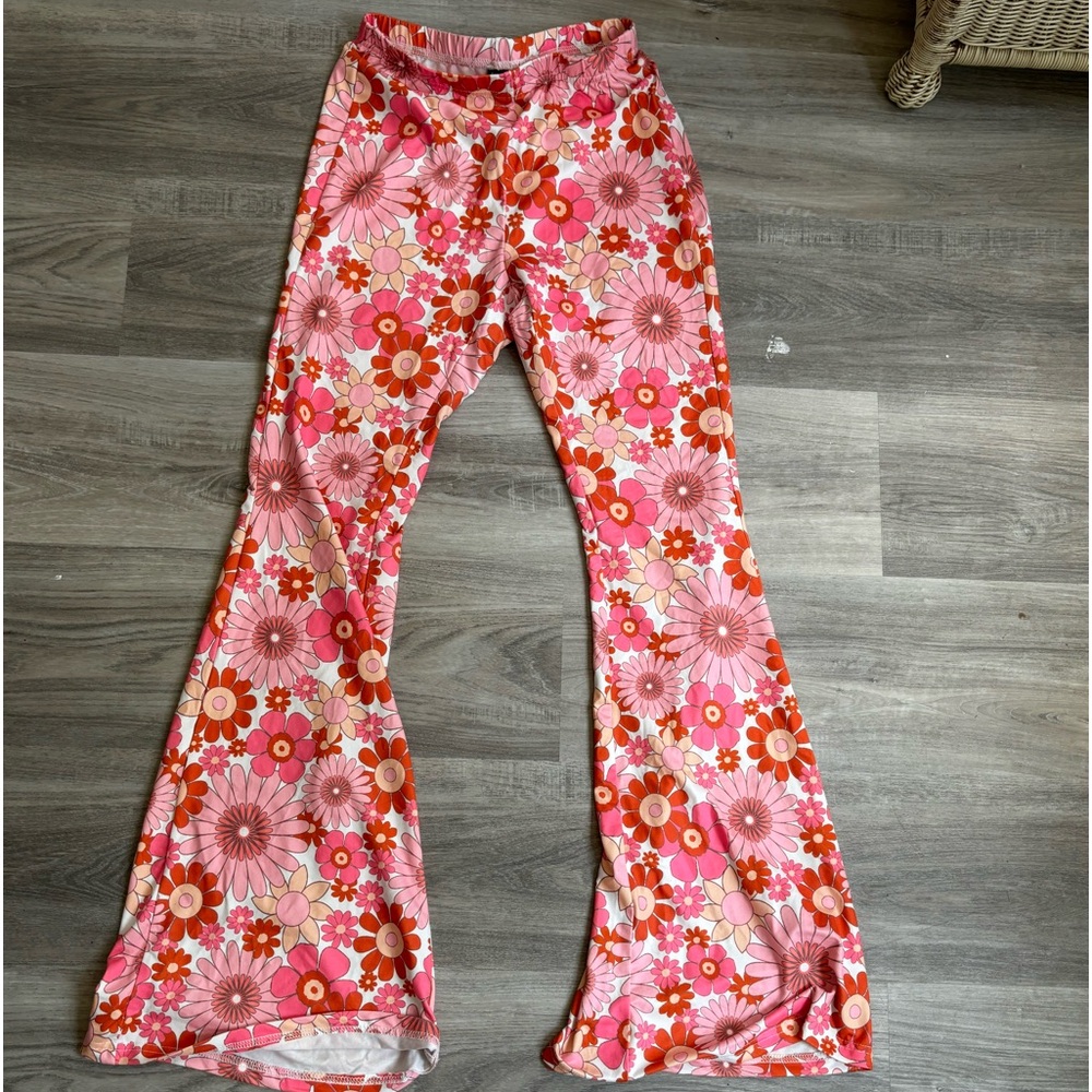 SHEIN pink flare leggings